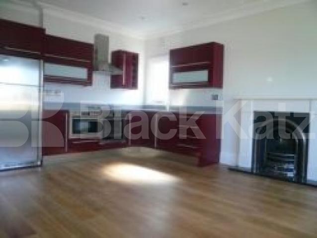 			3 Bedroom, 1 bath, 1 reception Flat			 Elder Avenue, CROUCH END N8